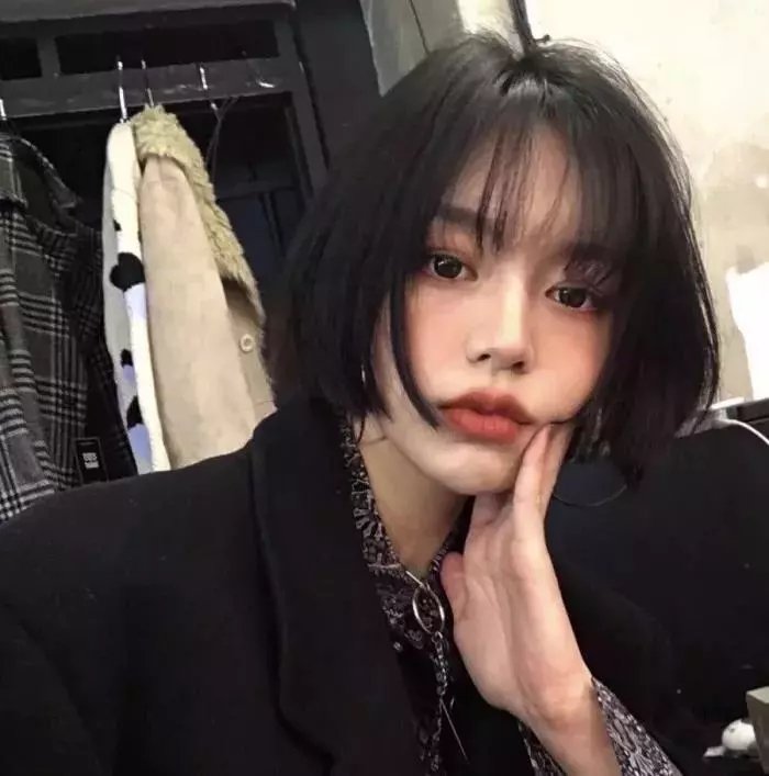 他的摩托车，她的岛